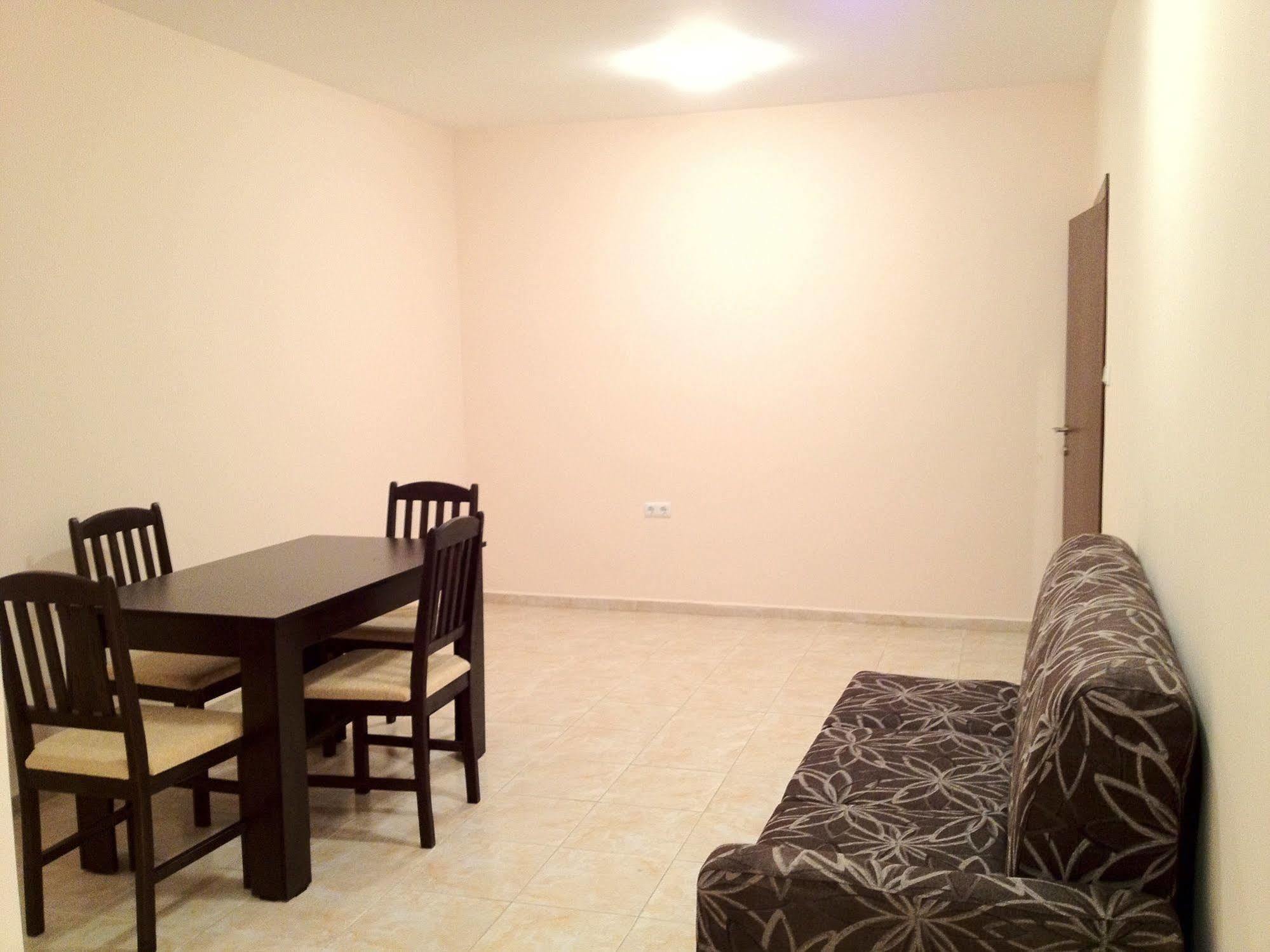 Apartmán Arizona Del Mar Pomorie Exteriér fotografie