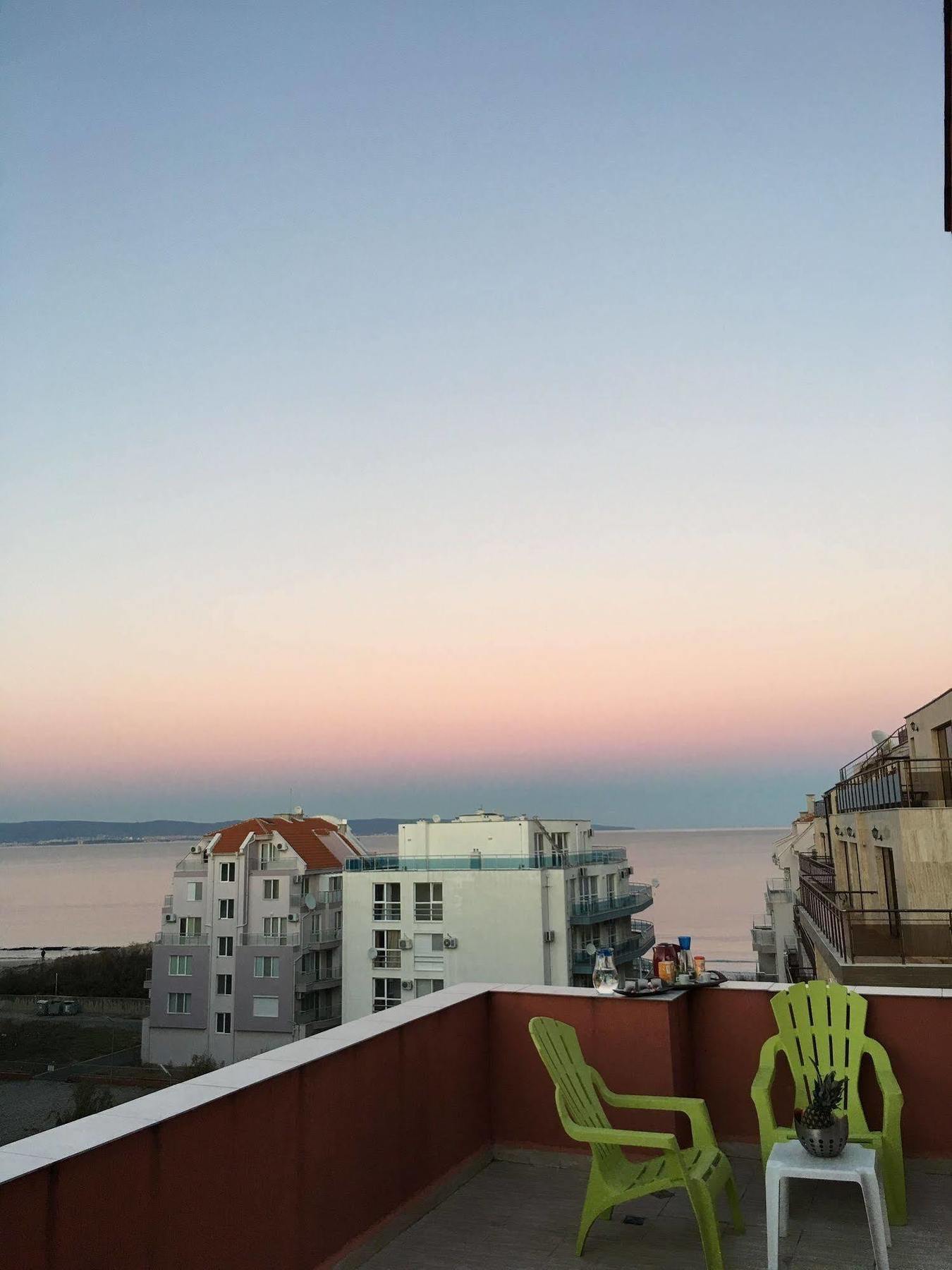 Apartmán Arizona Del Mar Pomorie Exteriér fotografie