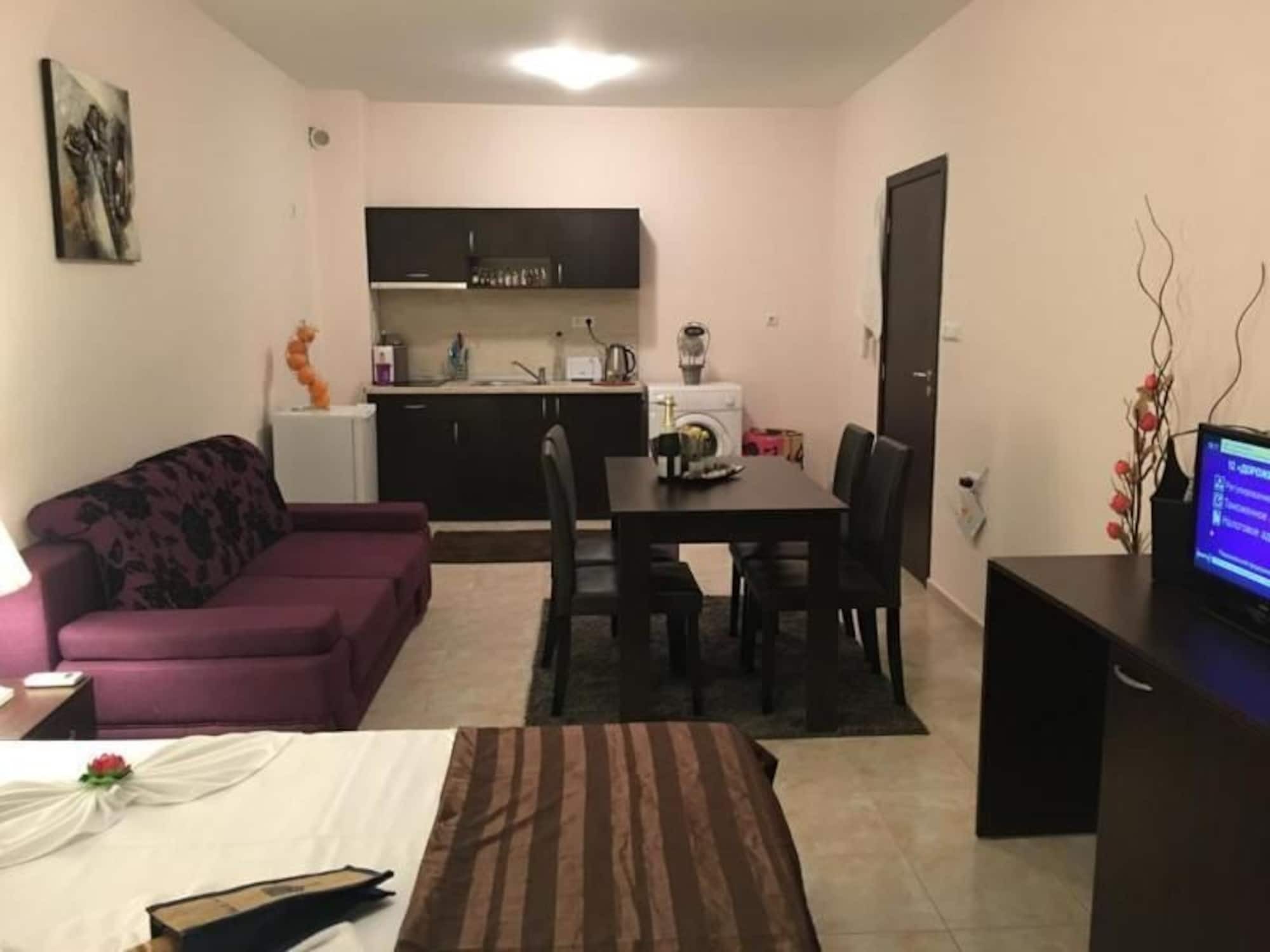 Apartmán Arizona Del Mar Pomorie Exteriér fotografie